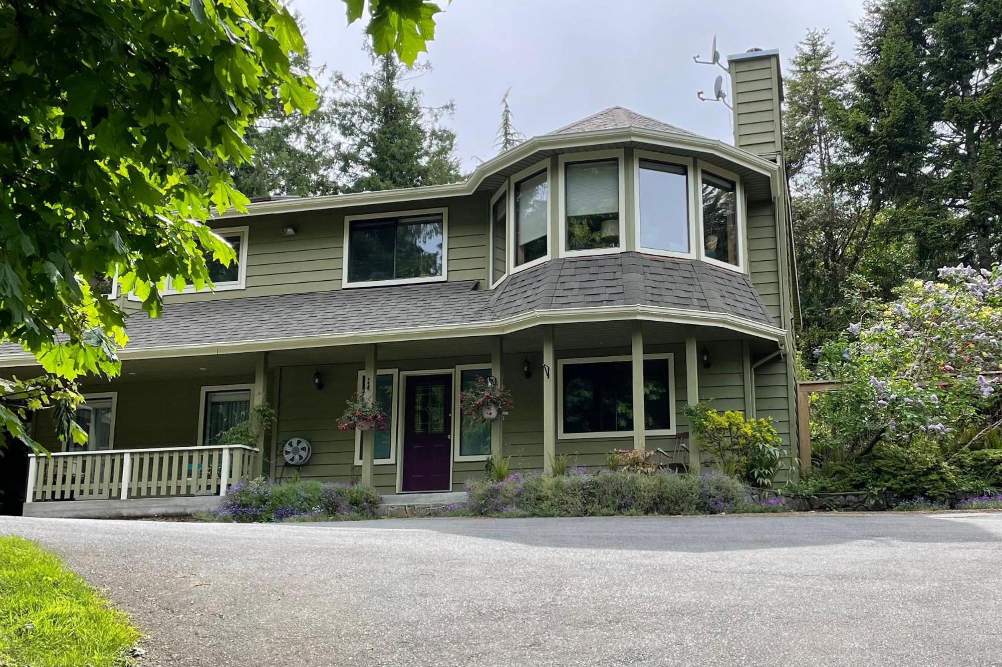 شقة Oceanspray Hideaway North Saanich المظهر الخارجي الصورة